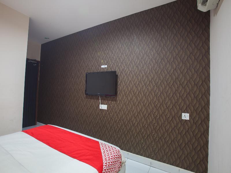 Super Oyo 1163 Hotel Pulai Ipoh Exterior photo